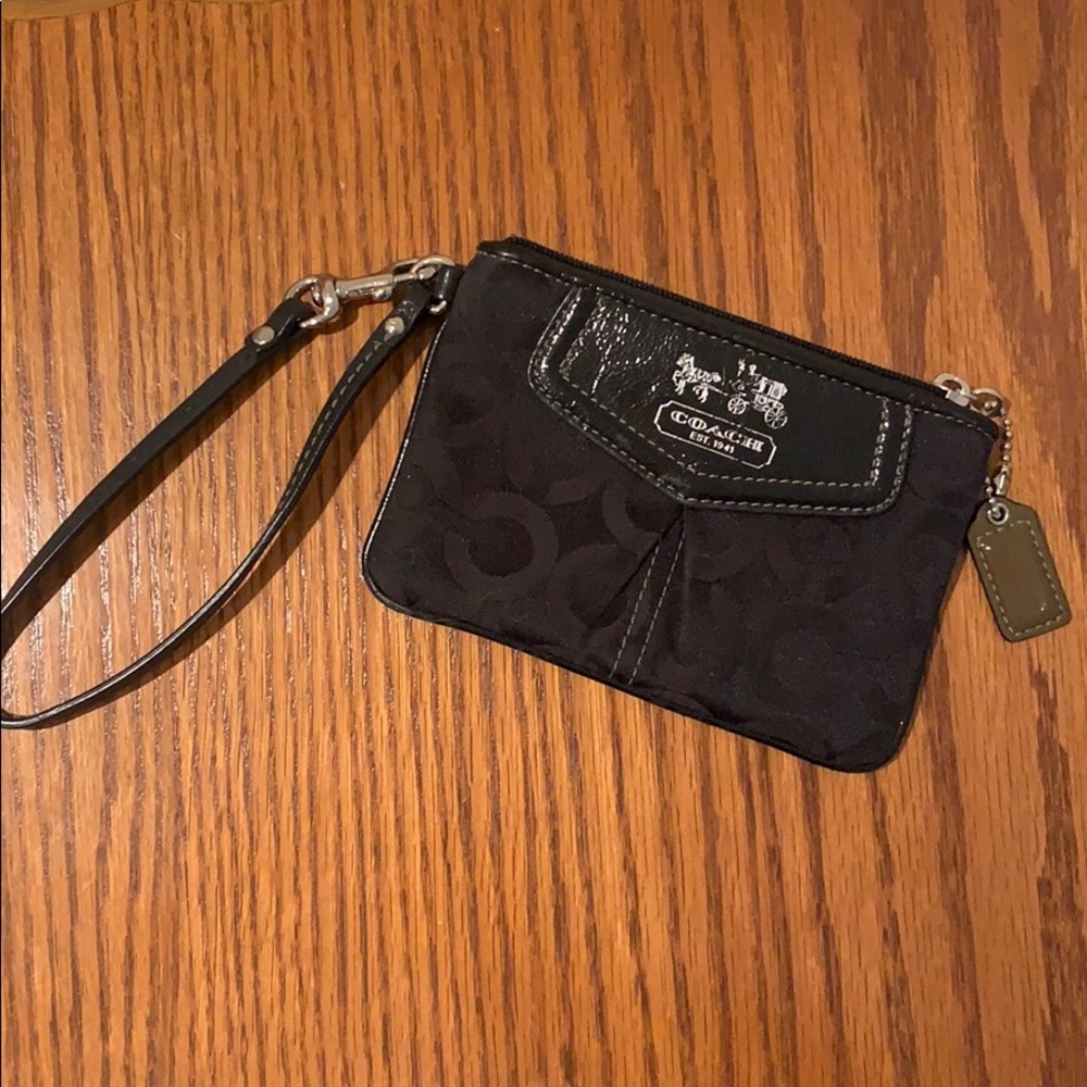 Small Coach wristlet